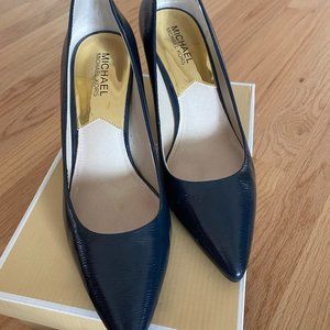 Michael Kors Navy Patent Leather Pumps size 9